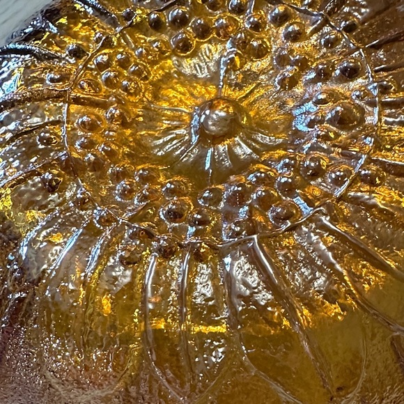 VINTAGE | Indiana Carnival Glass Amber Sunflower Decorative Bowl 7” - Picture 5 of 7